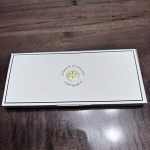 Tory Burch Essence of Dreams Gift Set